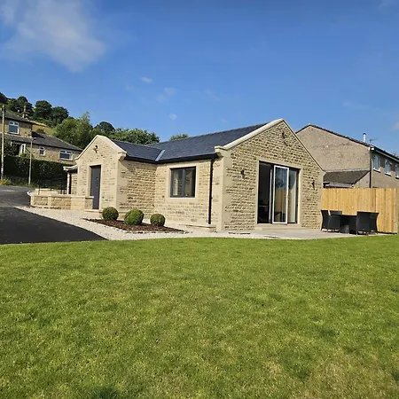 Poppy Cottage, Cononley, Nr Skipton * Cononley